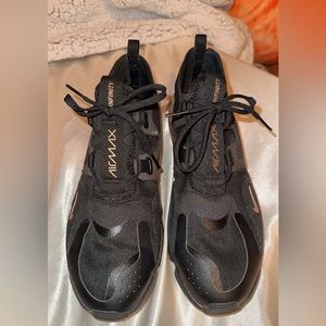 Black and Rose gold women’s size 10 Nike air max  infinity’s. Never worn.